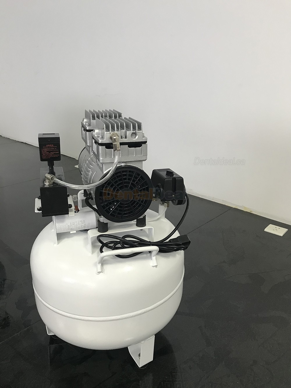 BD201 1HP Portable Dental Air Compressor with Tank Noiseless Oiless